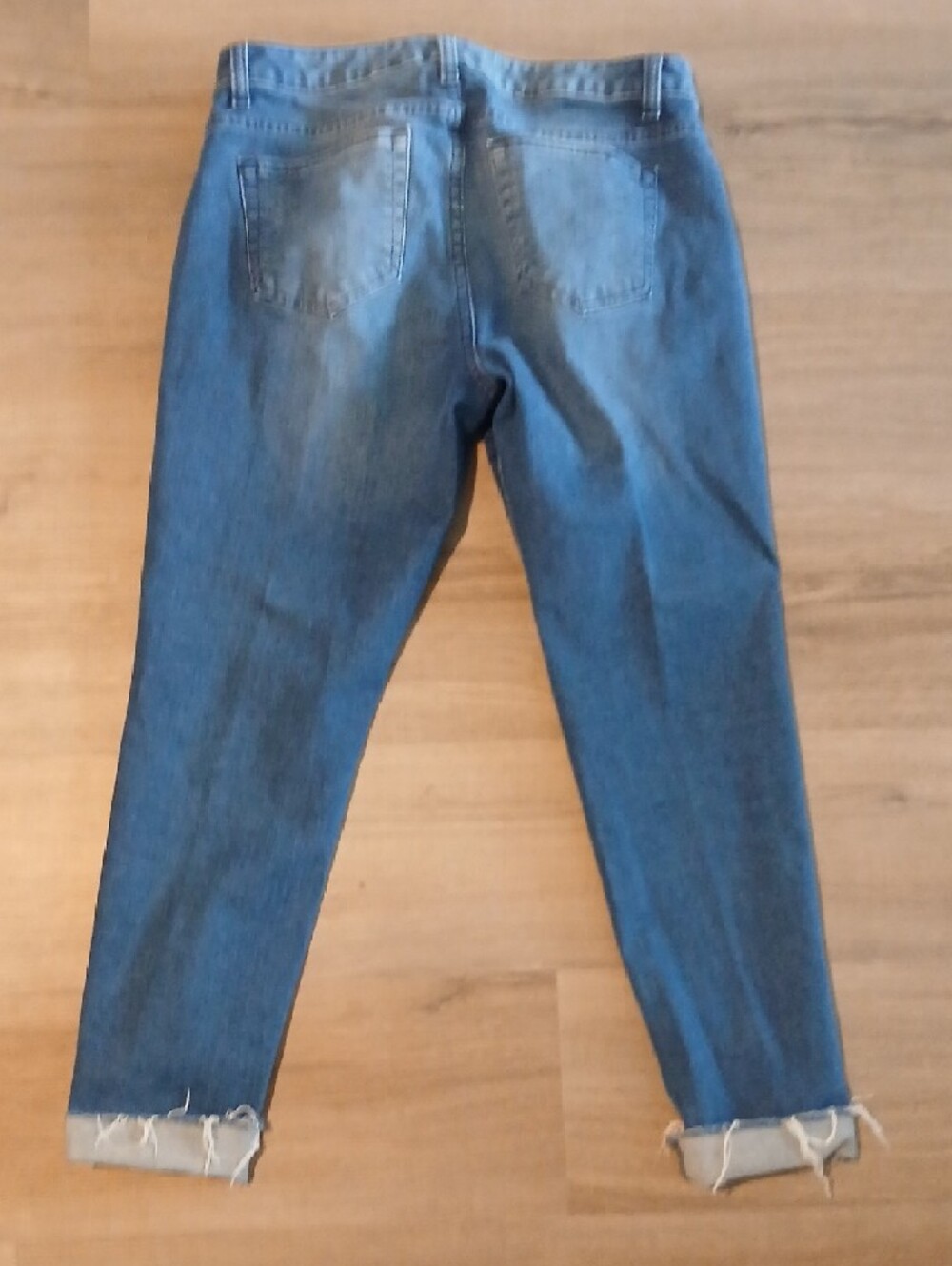 Michael Kors Mid Blue Cropped Rolled-Hem Jeans - Picture 4 of 4